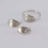 Silver Single Leaf Daphne Ring