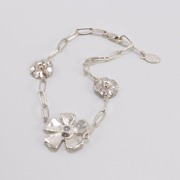 Link Chain Flower Bracelet